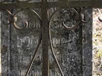 Le Vieil Eyguians  Pierre tombale - 1895